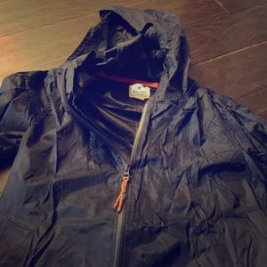 Navy blue sperry rain jacket. Size M